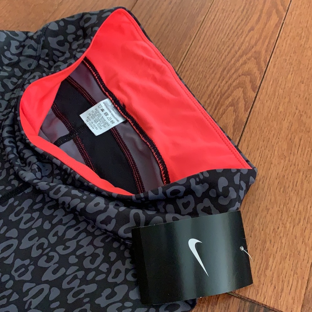 Nike Track Capris! - Picture 3 of 5